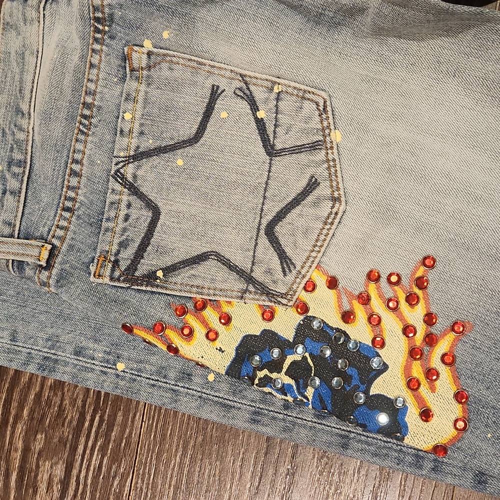 ❤️ YANK VINTAGE Y2K FLAMING ROSE RHINESTONE EMBELLISHED STRAIGHT LEG JEANS - Picture 15 of 16
